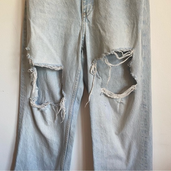Zara High-Rise Distressed Baggy Wide Leg Denim Jeans • Light Wash • size US 2 - Picture 3 of 11